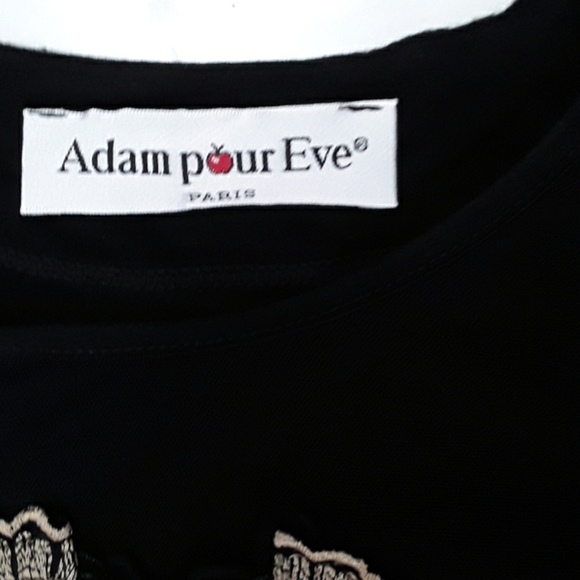 Elegant black blouse with tan design - Picture 3 of 4